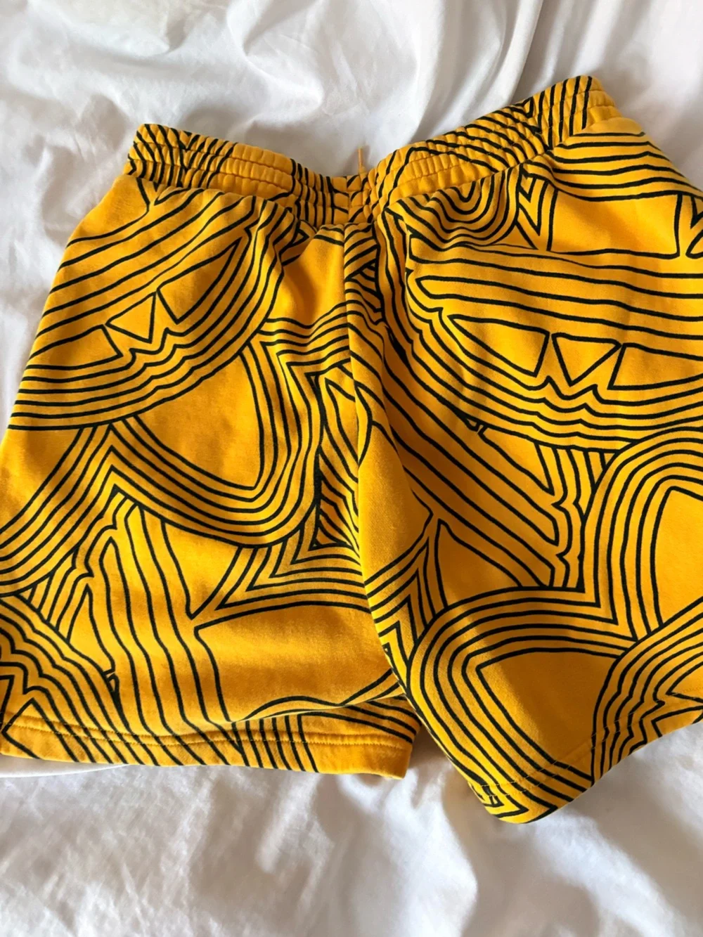 Adidas Originals Athletic Club Print Shorts Sz S Gold